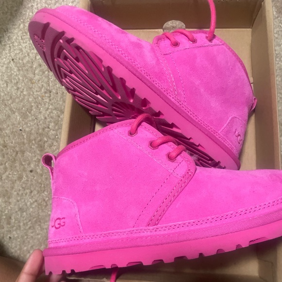 Neumel Uggs Carnation - Picture 3 of 4